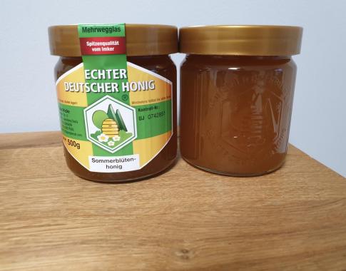 Ein sehr würziger Sommerblütehonig aus Niedenstein 