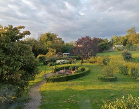 Unser Garten und Wohnort unserer Bienenvölker