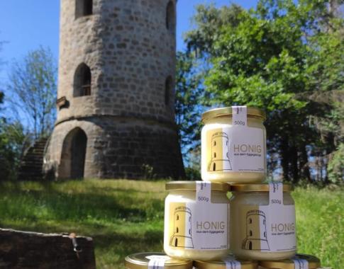 Honig aus Borlinghausen. Bild zeigt das Wahrzeichen Bierbaumsnagel