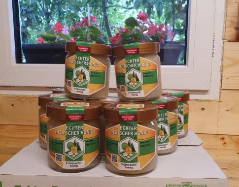 500g cremiger Frühtrachthonig in D.I.B Qualität
