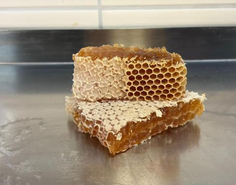 Heidehonig auch als Scheibenhonig verfügbar!