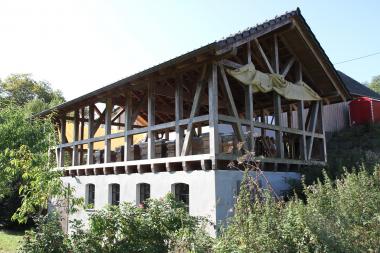 Auf Hof Kaltau haben die Bienenvölker ein eigenes Haus.