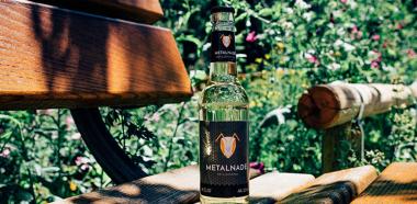 Metalnade Flasche